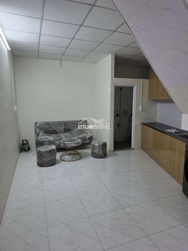 Nhà nguyên căn gần trường đại học mở ở lê văn lương nhà bè