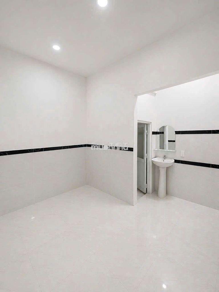 Nhà 2 tầng - giá : 3 tỷ 990. hẻm ôtô thông đường dương thị mười - Ảnh 4