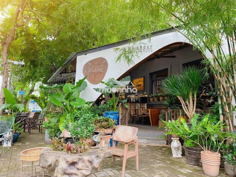 Mặt bằng quận 7 phù hợp làm nhà hàng sân vườn - cà phê không gian mở