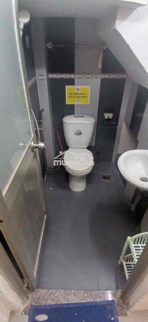 Cho thuê nhà nguyên căn. 4x7m (1pn1wc) trần khắc chân p.tân định q1 - Ảnh 4