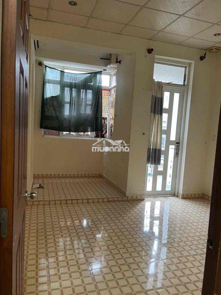 Nhà nguyên căn chợ bà chiểu, đường ôtô,  5x17 1trệt 1lầu 2pn 2wc