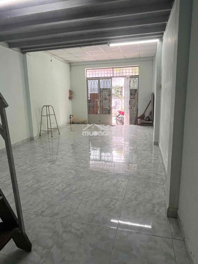 Nhà thuê sạch đẹp bà điểm (4x12) gác suốt