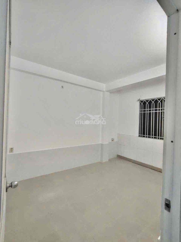 Cho thuê nhà 1 trệt 1 lầu 3pn 5x12m mặt tiền hẻm xe hơi trần xuân soạn - Ảnh 4