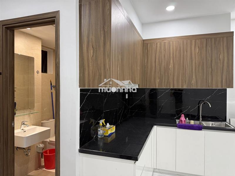 Chính chủ bán nhanh studio view hồ bơi khách mua tiện cho thuê hoặc ở