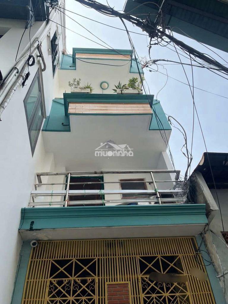 Cho thuê nhà nc hoàng sa p9 q3 đoạn 2 chiều. - 4pn - 2 wc giá 14tr