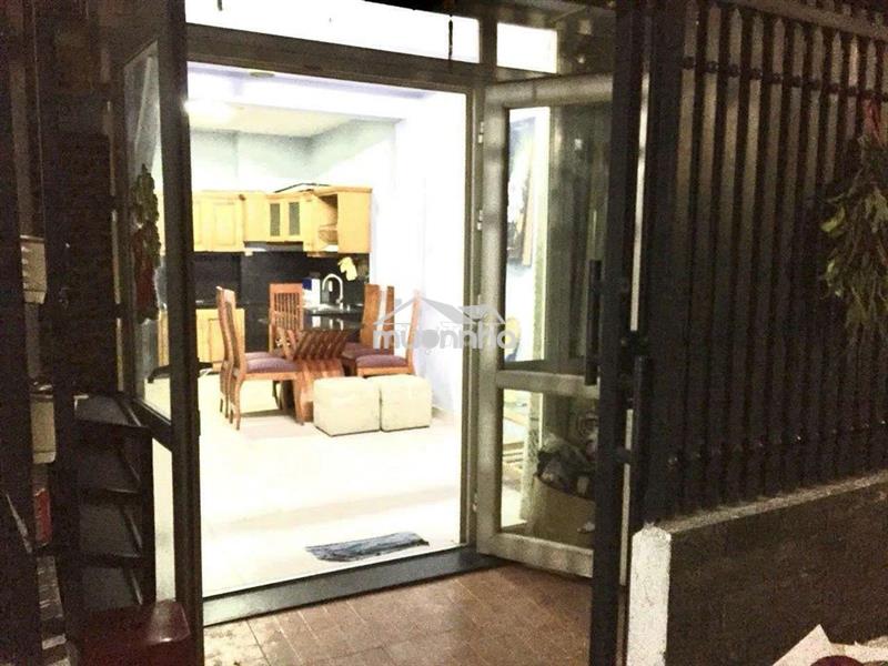 Cho thuê nhà nguyên căn hẻm đoàn văn bơ, gần cầu camelt