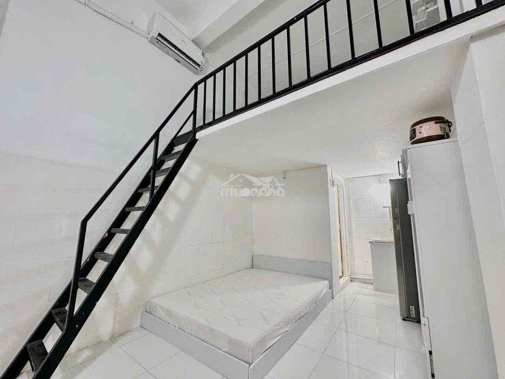 Cho thuê phòng gác cao 2m ngay trệt chu văn an - 4