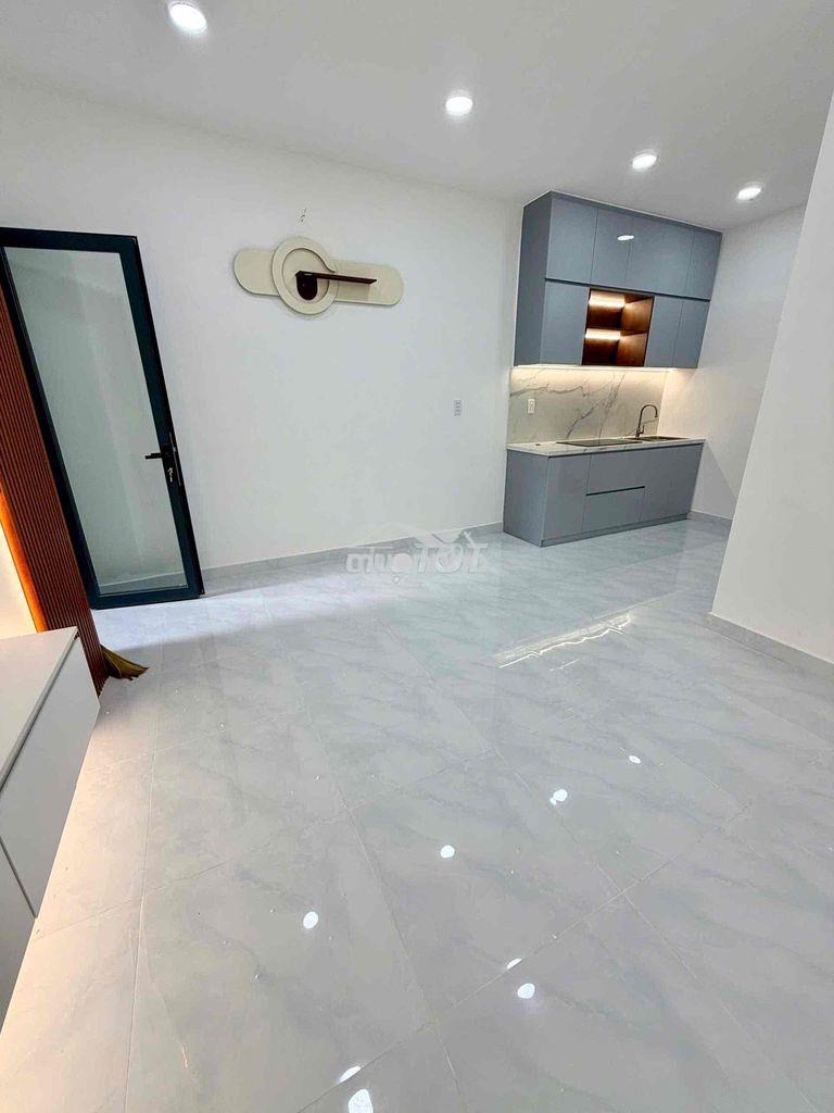 Bán. gấp nhà âu dương lân 2pn hẻm 4m - Ảnh 2