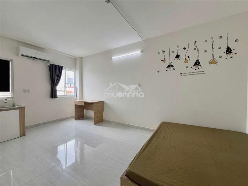 Studio full nt cửa sổ trời diện tích 30m vuông gần cầu calmette