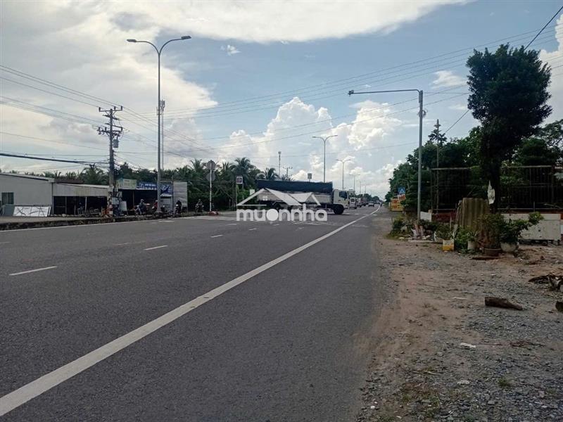 Bán đất mt quốc lộ 1a, p2, thị xã.cai lậy,  tiền giang,  4200m