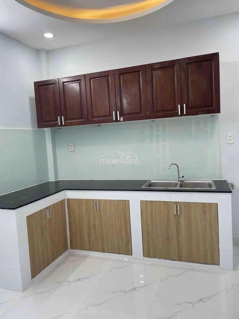 Cho thuê nhà 2pn, 2wc giá 9tr - 3
