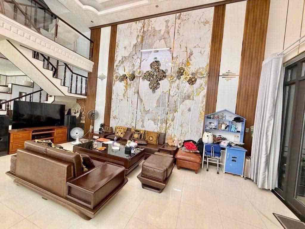 Bán nhà gấp 2 tầng dt 101m2  kp chiêu liêu p dĩ an - Ảnh 2