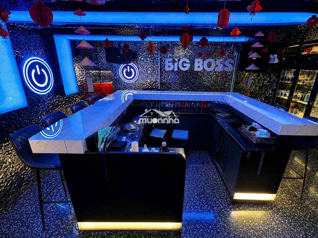 Sang nhượng quầy bar + quầy sofa và hai room kara ở quận 1 - Ảnh 3