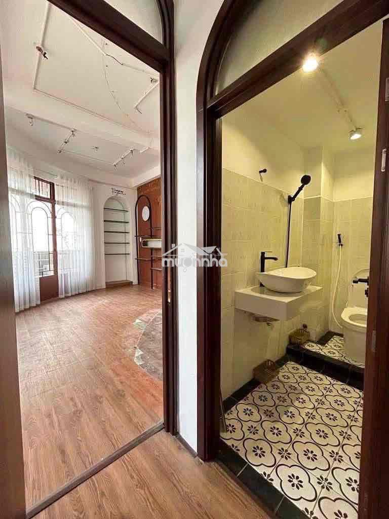 Cho thuê nhà hxh 491/1 lê văn sỹ, phường nhiêu lộc, quận 3 diện tích: - 4