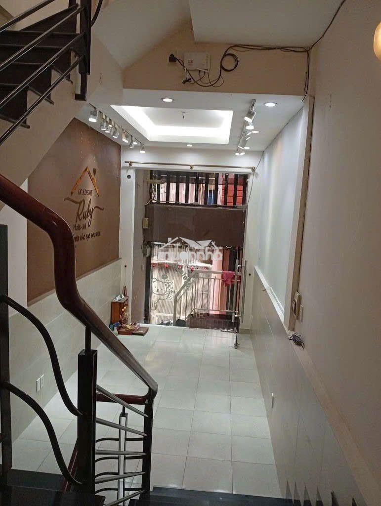 Cho thuê nhà hẻm 150 nguyễn trãi, q1, 3,5x16m t+2l+3pn +3wc - 16tr - Ảnh 2