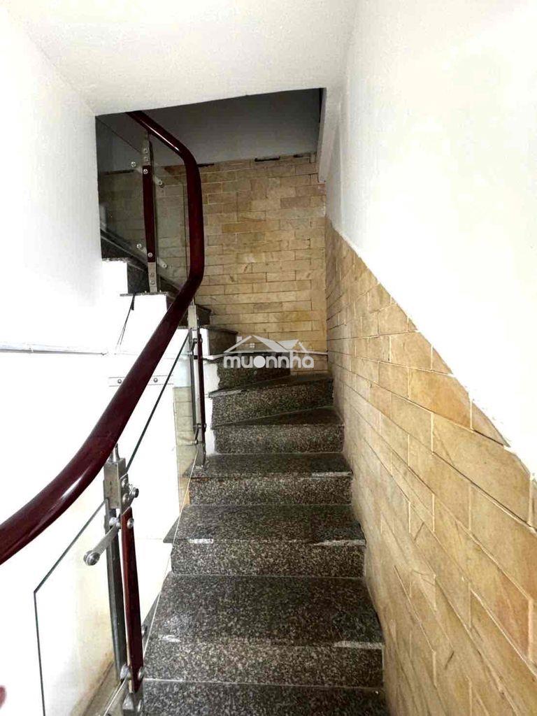 Chính chủ cho thuê nhà nguyên căn mt đường 3 tháng 2 - Ảnh 2