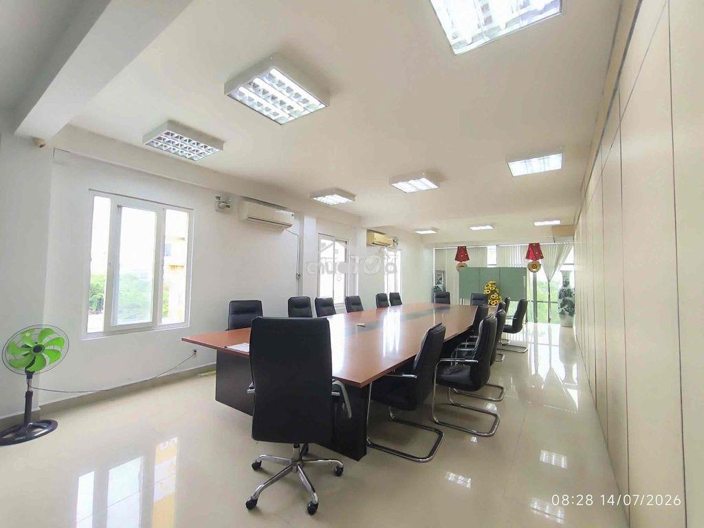 Cho thuê gấp tòa nhà mặt tiền đường trường sơn kế bên sân bay tân sơn - Ảnh 2