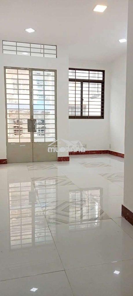 Cho thuê nhà mặt tiền vĩnh viễn q10 - 3