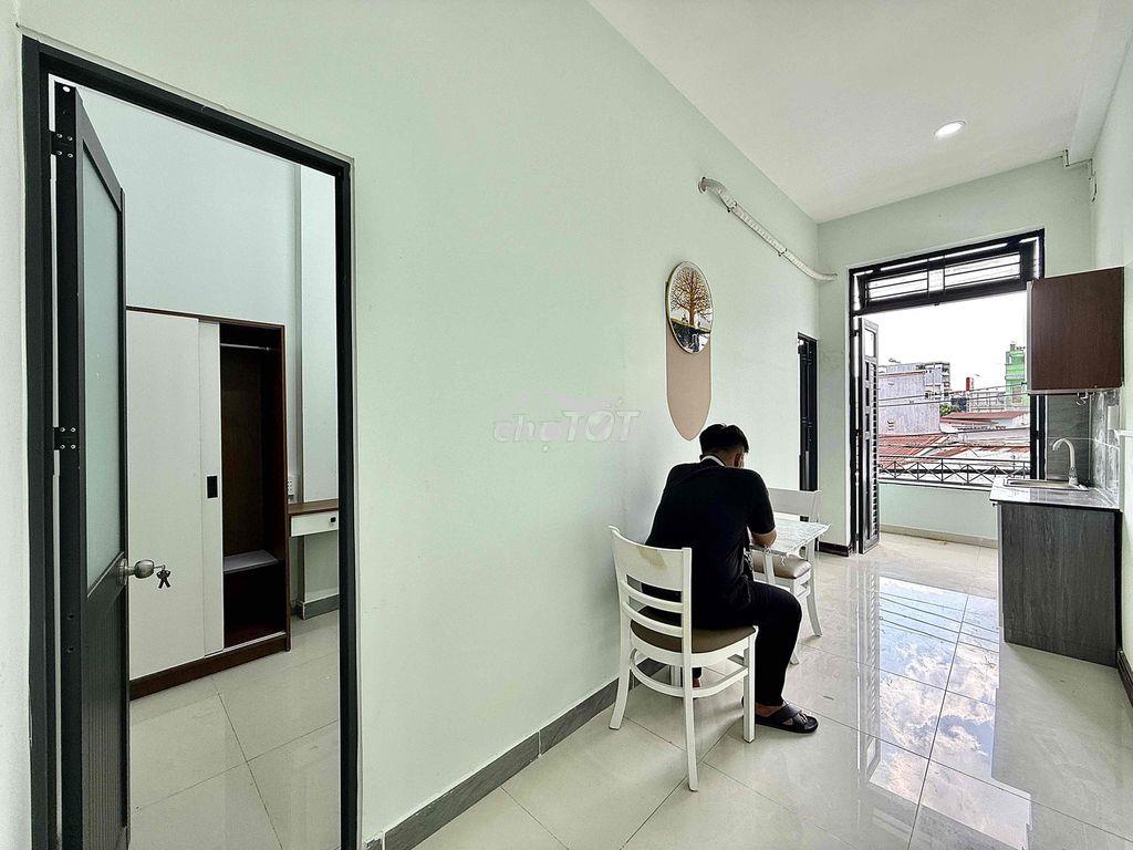 Cho thuê 2 phòng ngủ ban công cuối dương quảng hàm sát bình thạnh - Ảnh 3