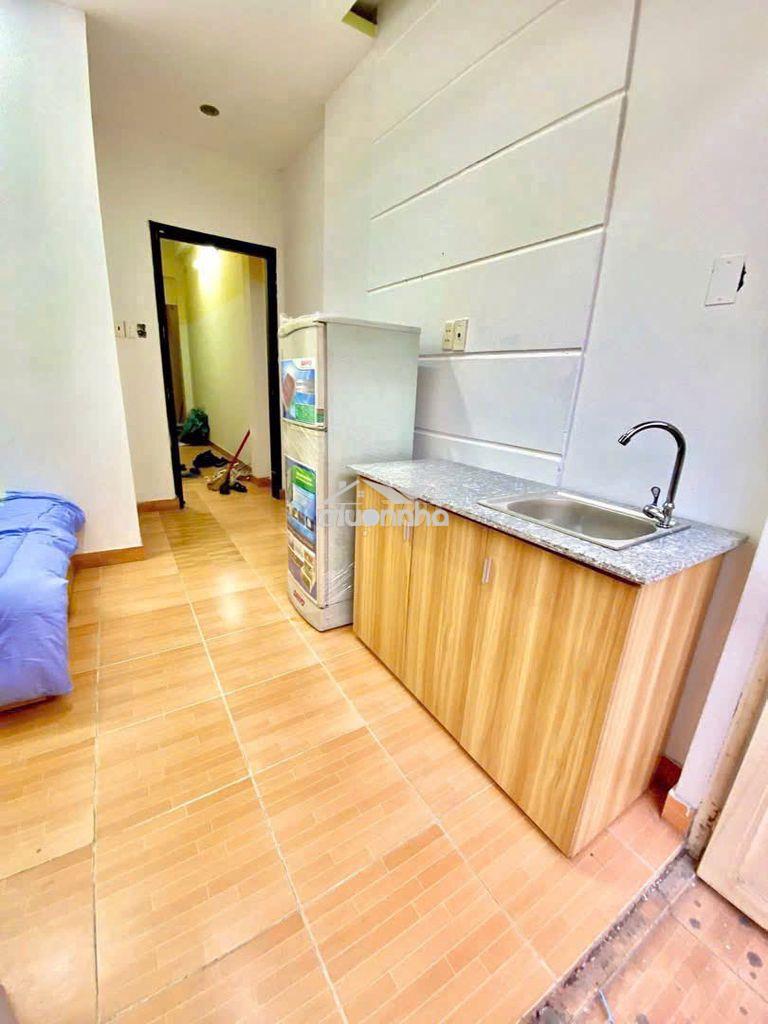Hot! phòng ban công gần sân bay – giá hợp lý - Ảnh 2