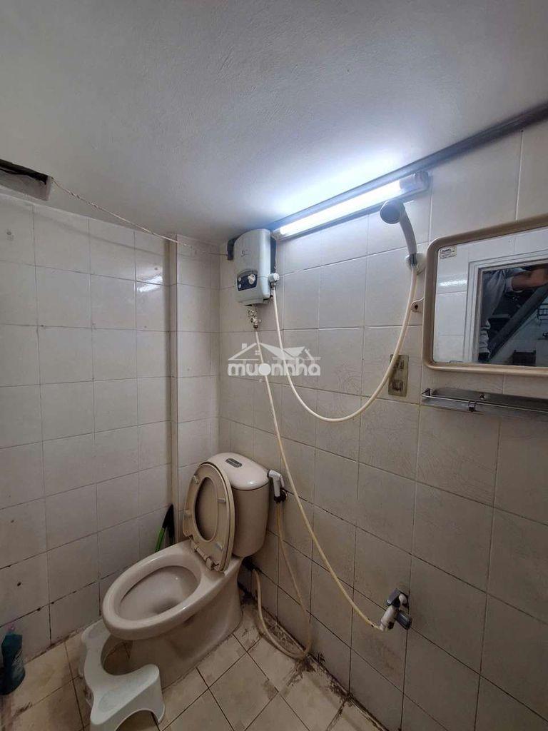 🏠🏠 Cho thuê nhà hẻm đường an bình, p6 q5
💢 dt