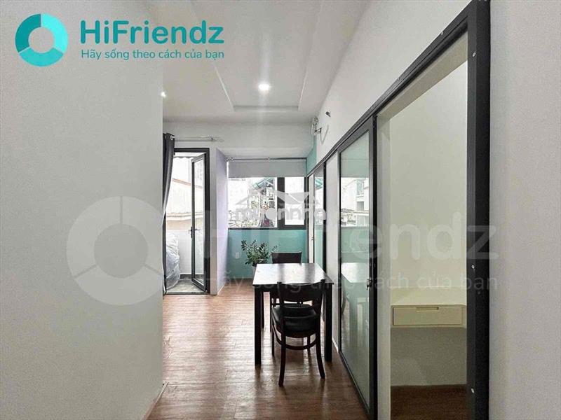 2pn ban công - tách bếp mới full nội thất siêu rộng ngay q10