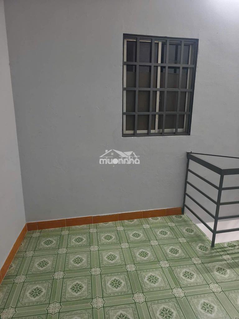 Cho thuê nhà hẻm 2510 phường 7 quận 8, vào ở ngay - 2