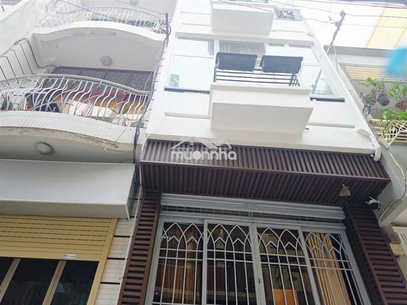 🔥Nhà xây 4 lầu giáp mặt tiền cách mạng tháng 8 hẻm xe hơi sát quận 1.🏡