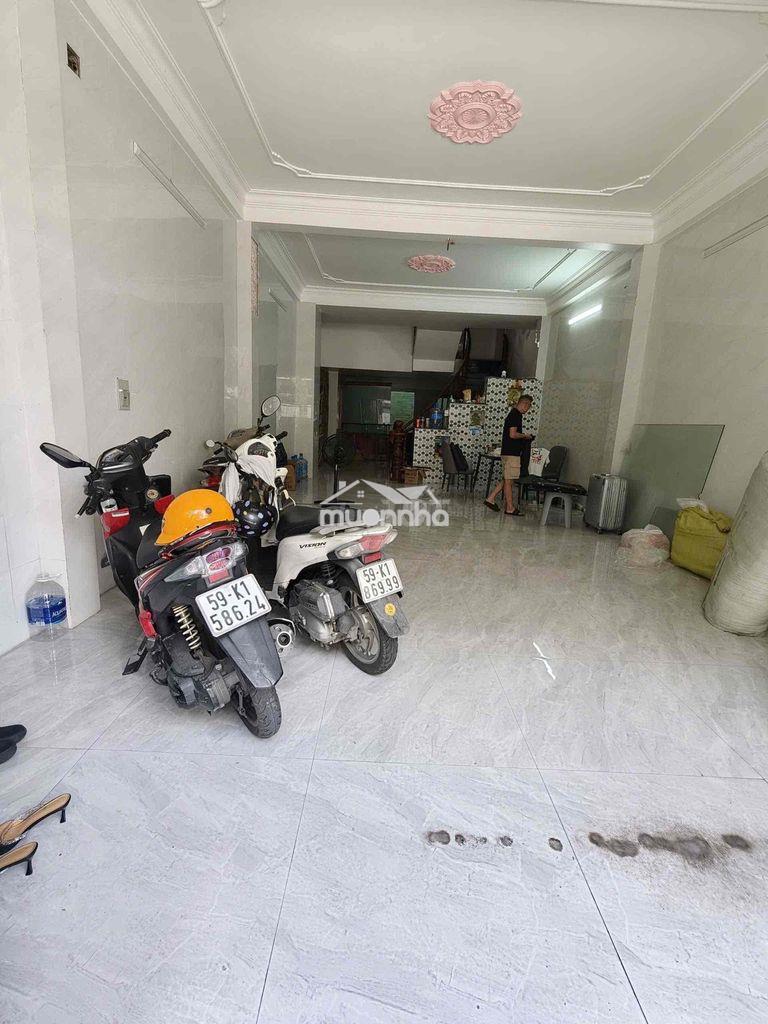 Nhà có nội thất khu aeon tên lửa 5x20,3.5 tấm
