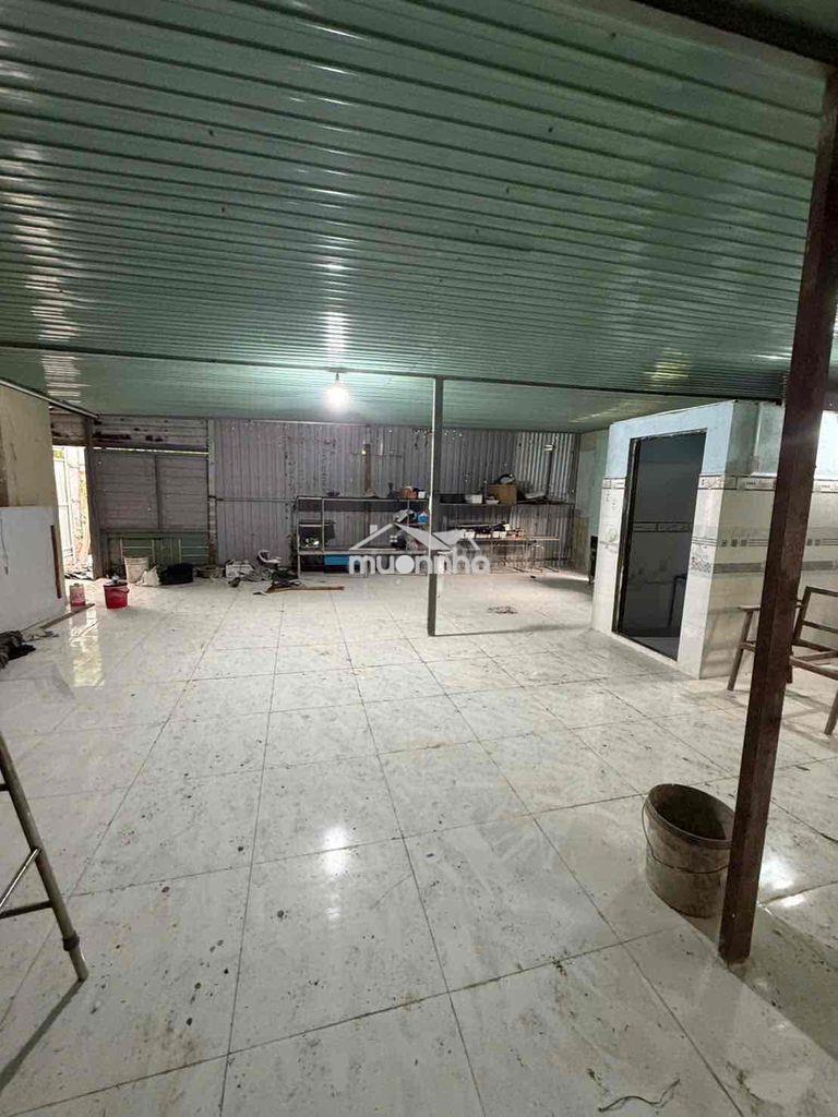 Cho thuê kho tx 22 q12  dt 120m giá 6tr /th