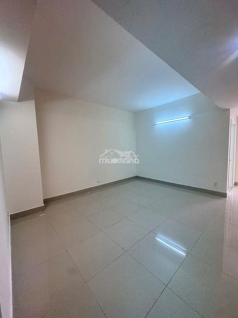 Cc 1050 phan chu trinh.căn hộ penthouse 61,5m2. 2 pn.view công viên - Ảnh 3