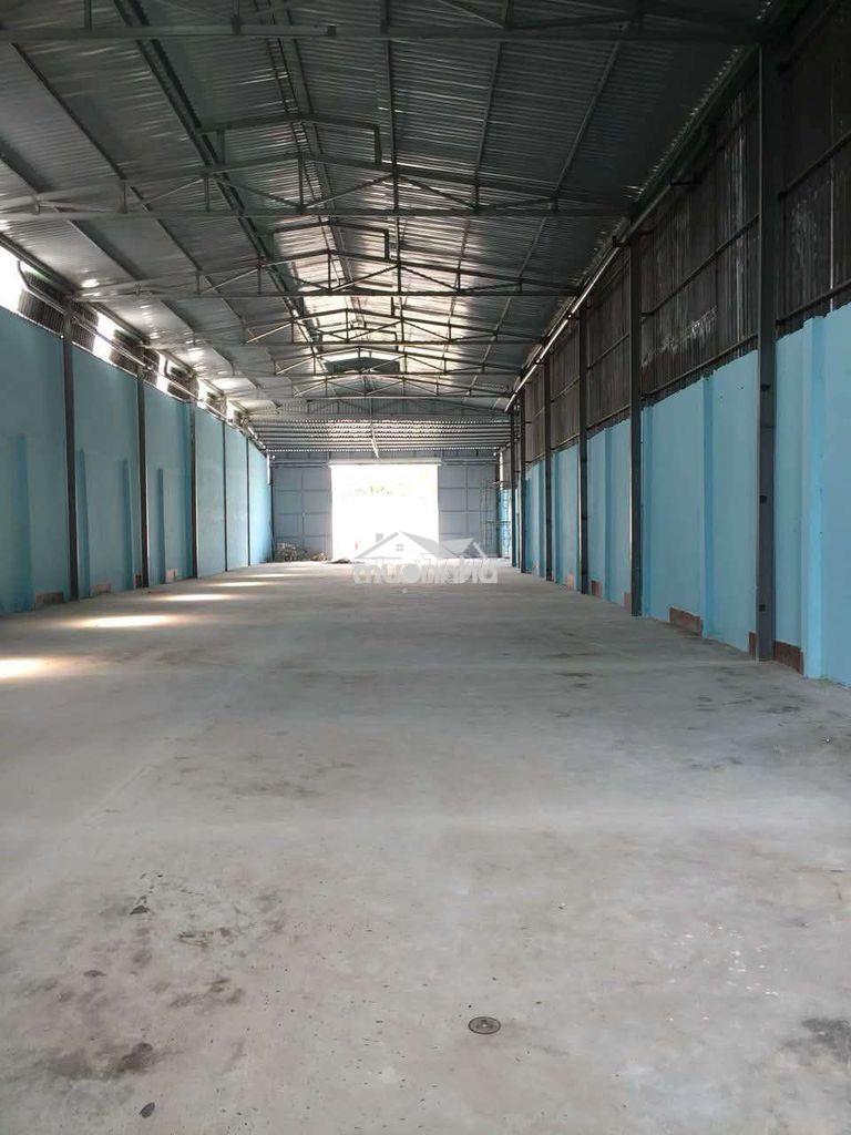 Cho thuê 550m2 xưởng bình chuẩn có trang bị pccc vách tường giá 25 tr - Ảnh 2