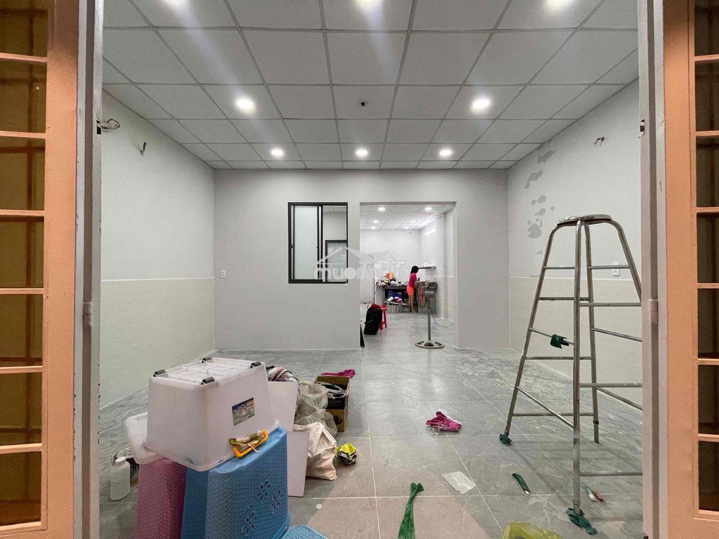 Cho thuê nhà nguyên căn 80m2 2pn 1wc ngay giga mall thủ đức - Ảnh 2
