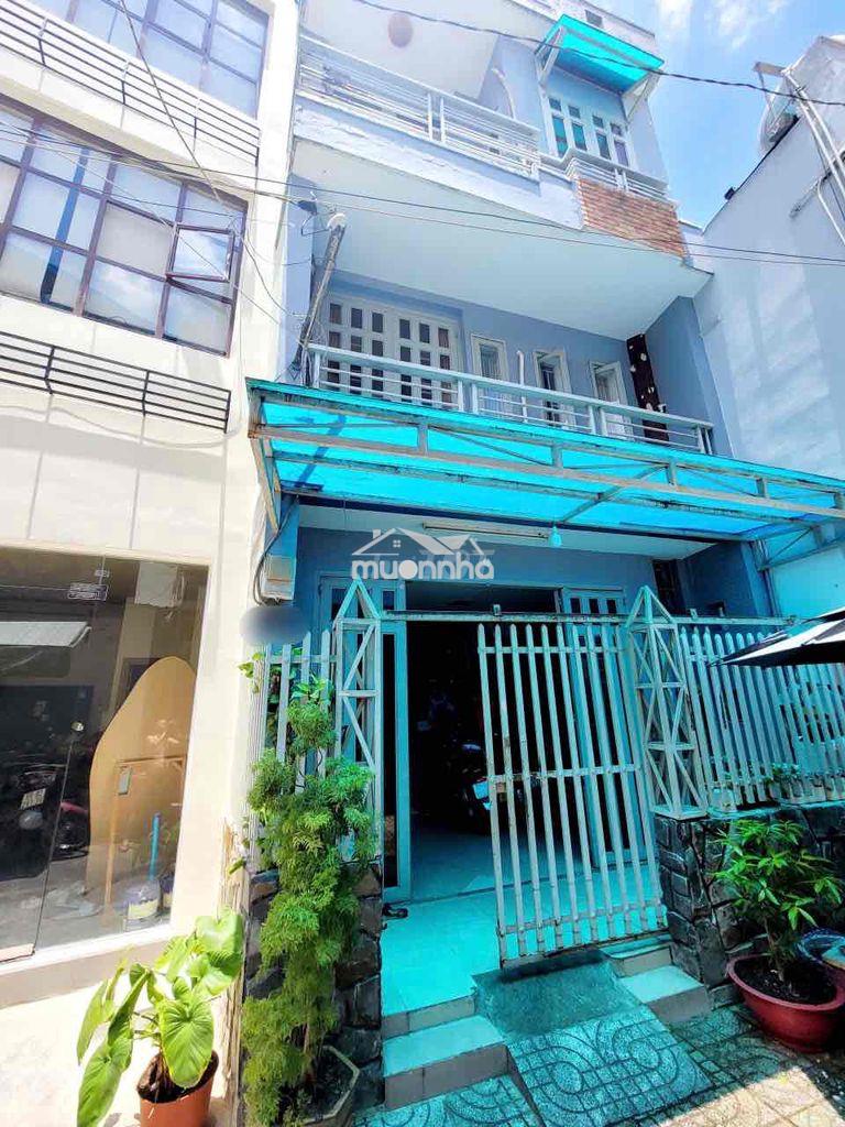 Nhà tặng nội thất ngang 4.5 nở hậu 7m gần ubnd nhỉnh 5.9 tỷ