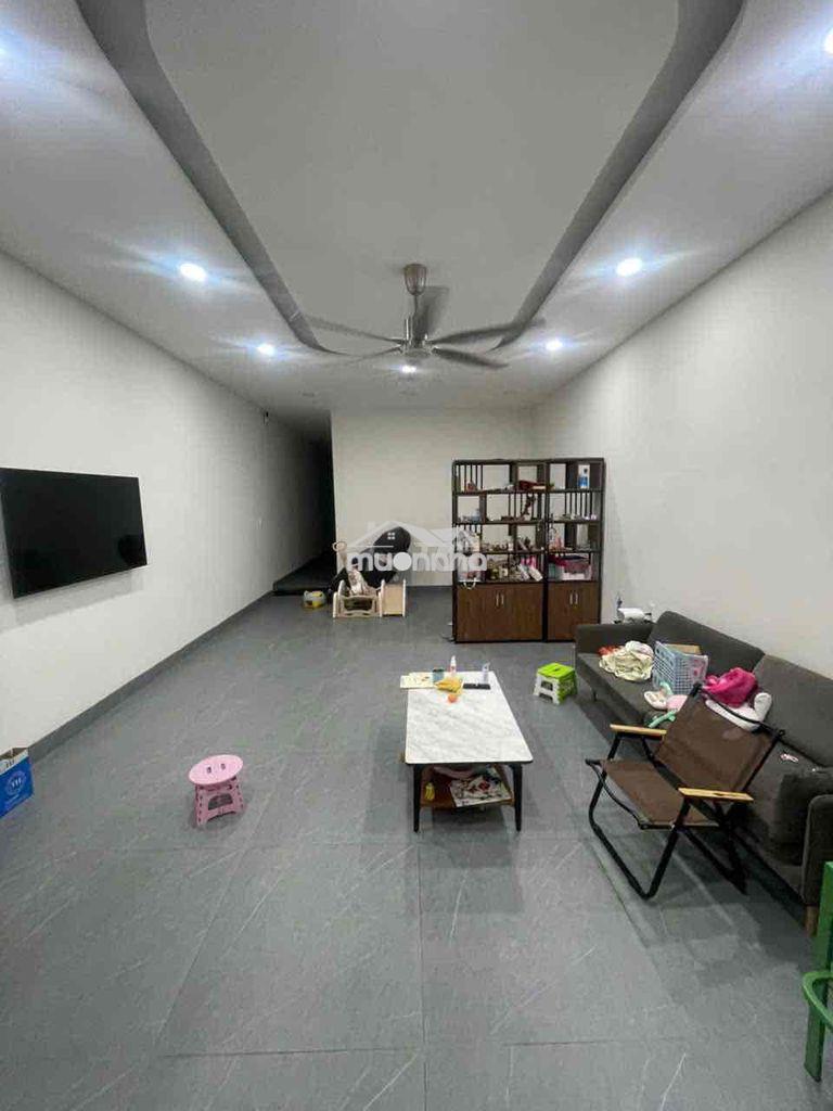 Gần chợ long trường - nguyễn duy trinh - nhà cấp 4 - 1pn rộng thoáng