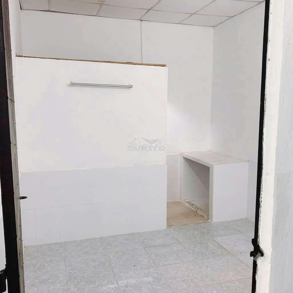 Nhà hẻm oto, 4pn 4wc ngay kcn bình chiểu, chợ đầu mối - Ảnh 3