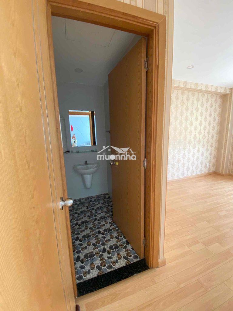Căn hộ 72m2 lầu cao thoáng mát 2pn2wc - Ảnh 3