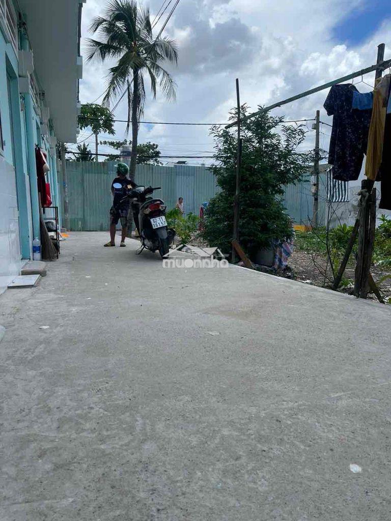 Nhà trống mua về dọn về ở ngay