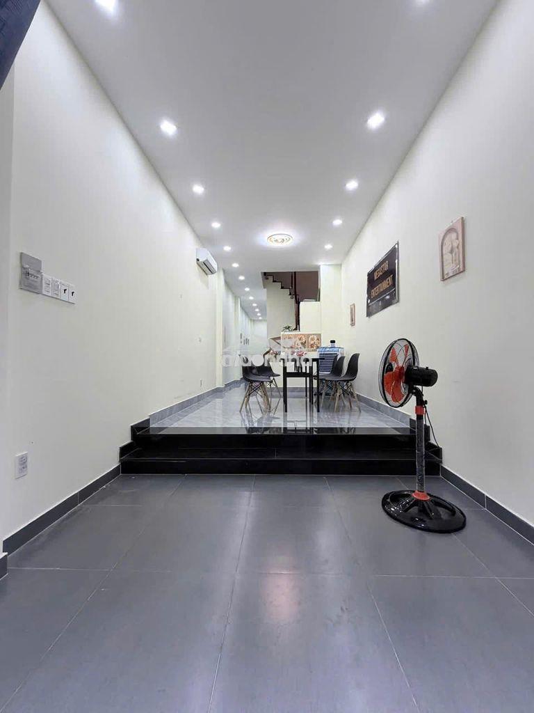 Nhà 4 tầng gần mt dương bá trạc p1-q8 - Ảnh 2