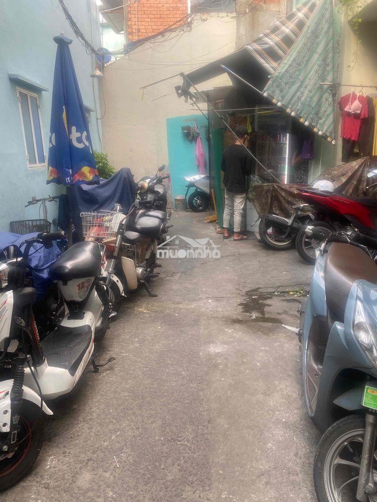 Cho thuê nhà nguyên căn 1 trệt 3 lầu 670/59/18 đvb - 2