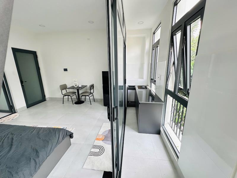 Trống sẵn căn hộ tách bếp ánh sáng đón nắng 38m2 full nội thất ngay bùi văn thêm gần công viên gia định , phan xích long giáp quận 1,3 - Ảnh 3