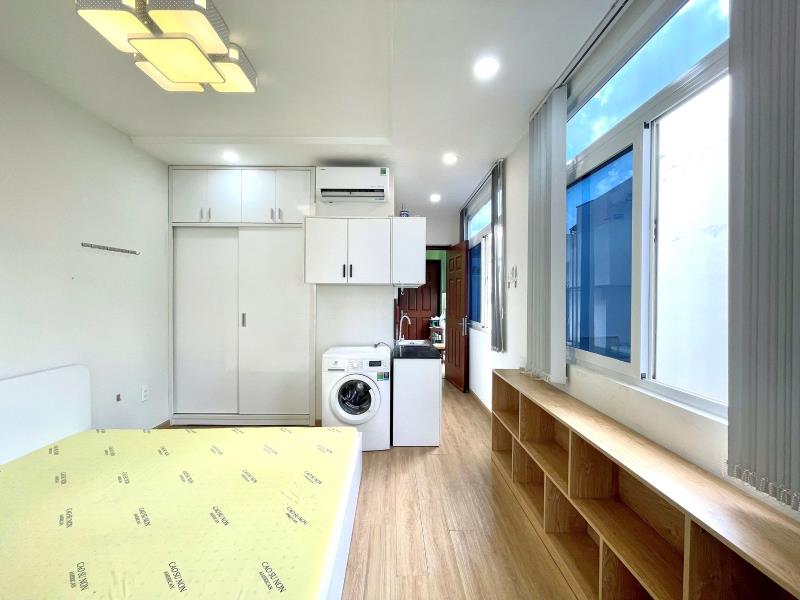 Cho thuê phòng ban công máy giặt riêng ngay lê quang định - bình thạnh gần quận 1, quận 3, phú nhuận, full nội thất, ban công, tiện di chuyển qua phạm văn đồng, đại học văn lang cơ sở 2-3 - Ảnh 3