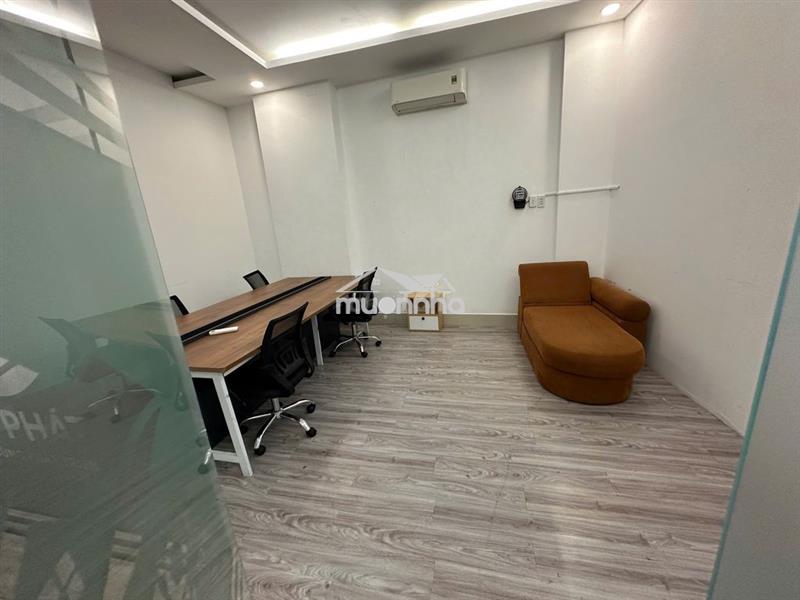 Cho thuê văn phòng kdt vạn phúc city giá 5tr như hình