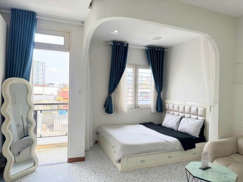 Cho thuê căn hộ ban công rộng rãi full nội thất đường phan đình phùng quận phú nhuận, sát q1, q3