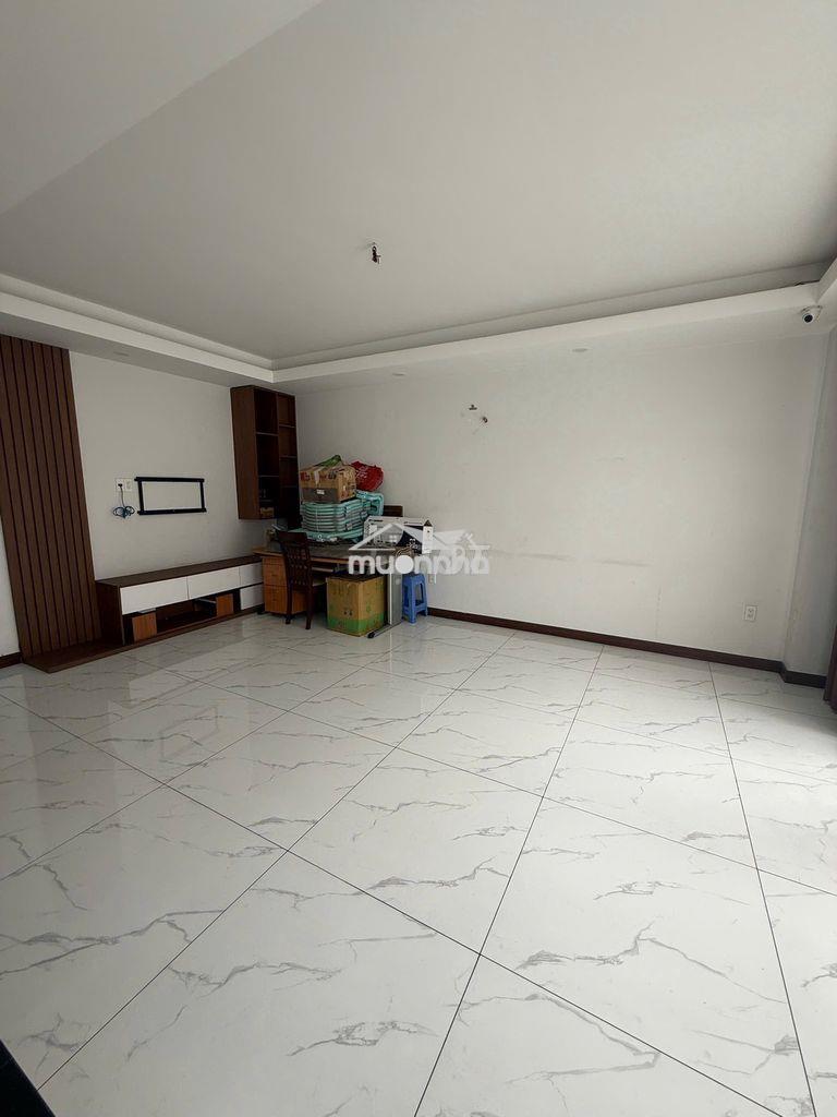 Cho thuê nhà cực đẹp căn góc hẻm 6 m đường tân quý : 4 pn, 3 wc