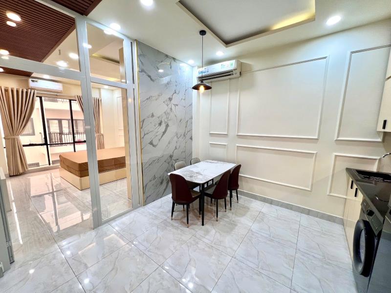 Cho thuê căn hộ 1 phòng ngủ bình thạnh, full nội thất, rộng rãi, cửa sổ lớn, máy giặt riêng - gần hàng xanh, quận 1, quận3  - Ảnh 3