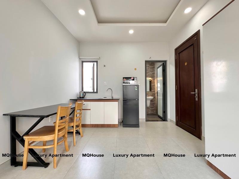 Phòng 40m2 siêu thoáng- nhà mới- thang máy ngay giáp quận 1- lê văn sỹ, phú nhuận - Ảnh 2