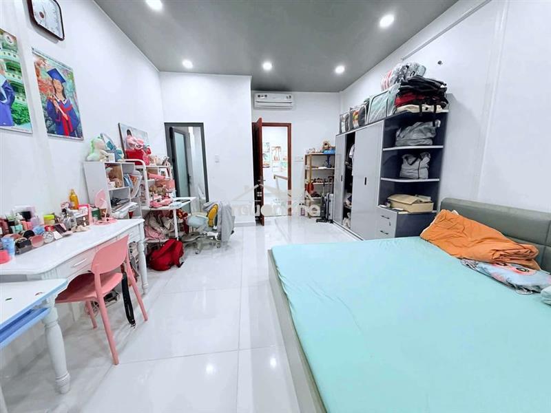 Bán nhà hxh thạch lam,p.phú thạnh,q.tp,dt: 4 x 8 - 2 tầng 3 tỷ 6.