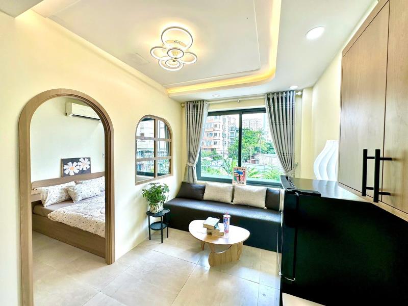 Cho thuê căn hộ 1 phòng ngủ 40m2, decor đẹp, màu be, cửa sổ lớn, full nội thất – nguyễn xí, bình thạnh gần ngã tư hàng xanh và đại học ftu, uth