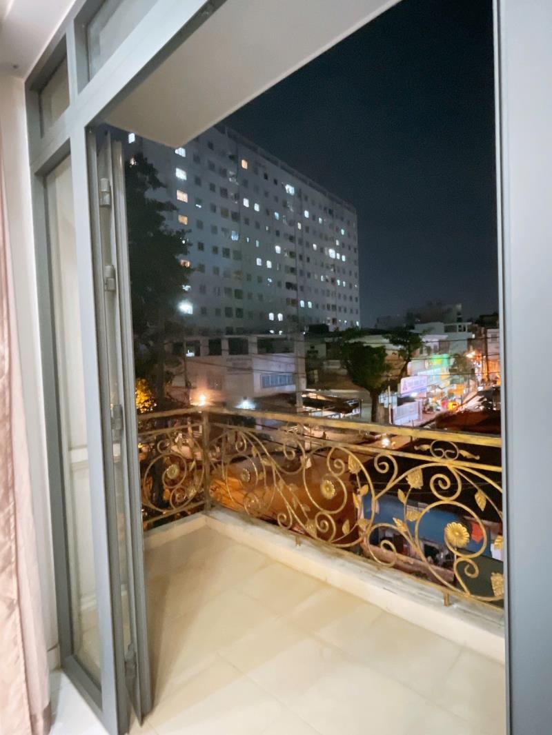Căn hộ có ban công - 40m2-có thang máy- trần bình trọng- bình thạnh- gần chợ bà chiễu giáp quận 1 - Ảnh 4